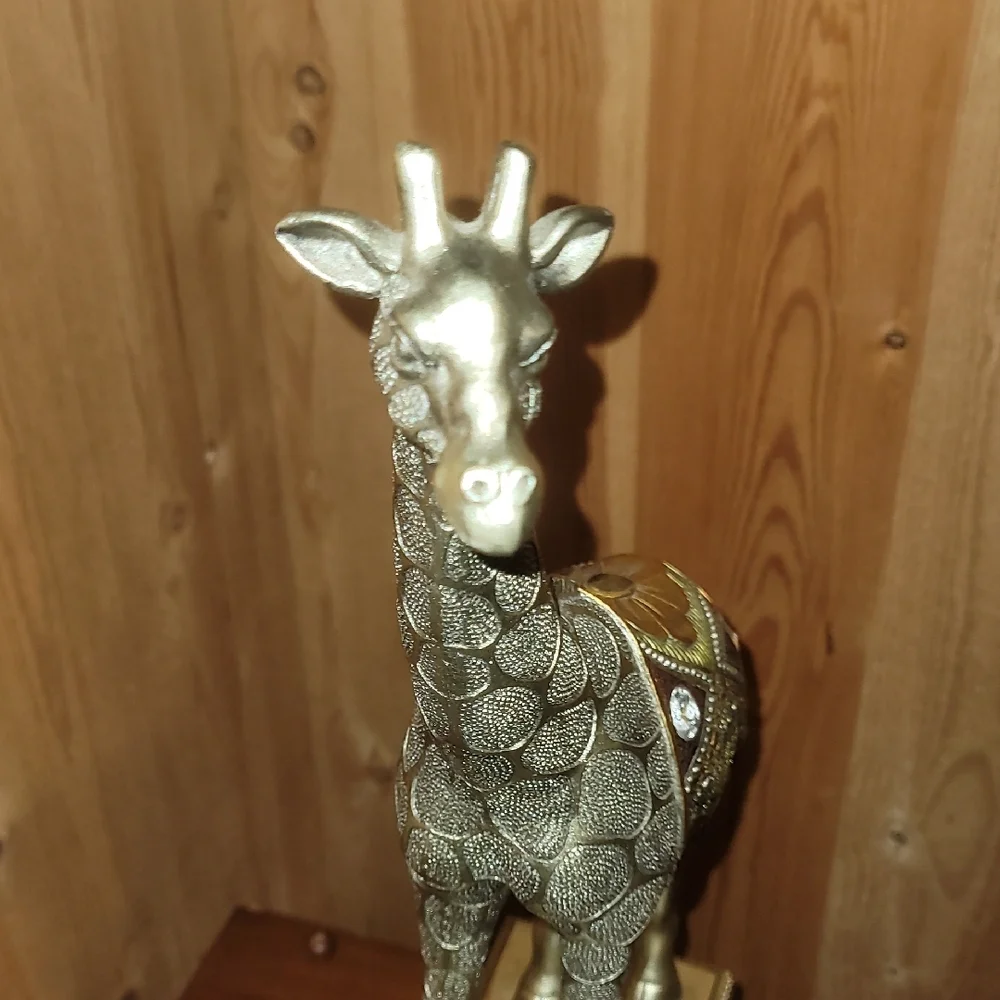 Elegant Gold Giraffe Sculpture - Picture 3 of 4